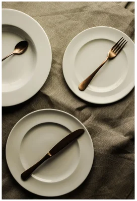 CLASSIC GOURMET Talerz płaski okrągły 33 cm / RAK PORCELAIN