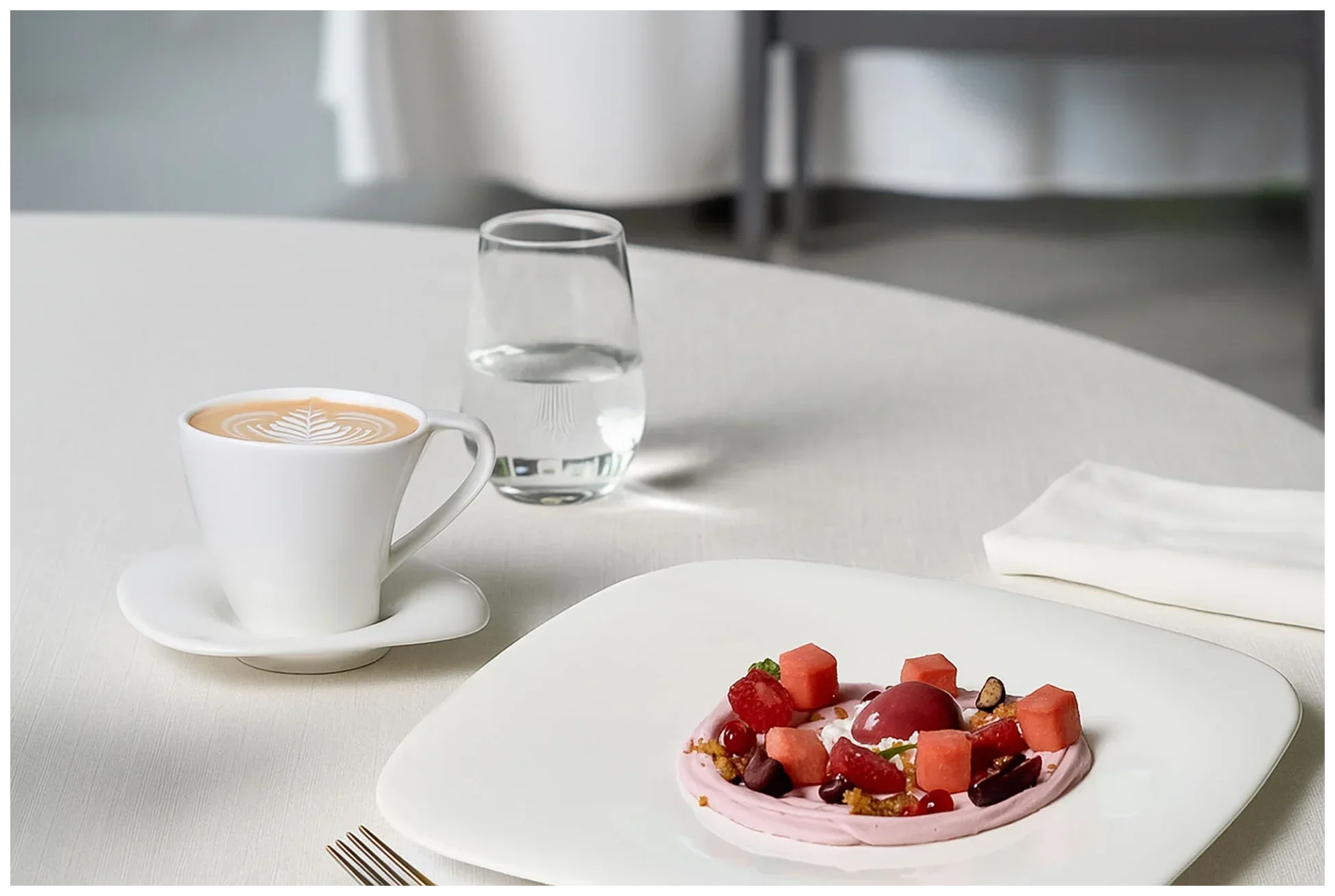 CLOUD Kubek 370 ml biały / RAK PORCELAIN