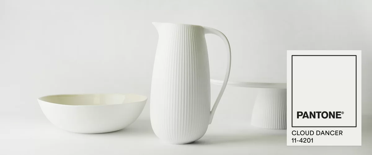 Subtelna elegancja Cloud Dancer. Porcelana Verlo, która wpisuje się w kolor roku 2026